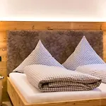 Apartment Simone Incl Joker Card By In One Saalbach-Hinterglemm
