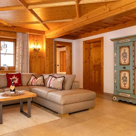 Simone Incl Joker Card By In One Appartement *