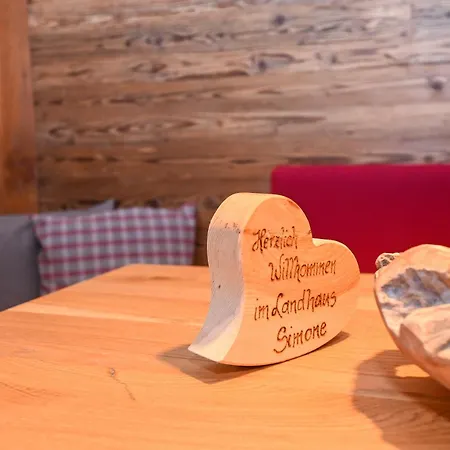 Simone Incl Joker Card By In One *