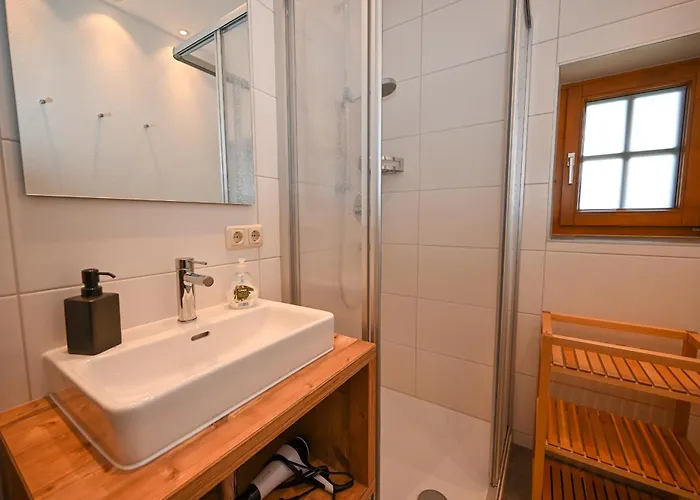 Simone Incl Joker Card By In One *